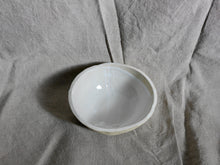Charger l&#39;image dans la galerie, my-hungry-valentine-ceramics-bowl-nt-crazyglosswhite-top
