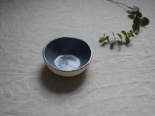 Load image into Gallery viewer, my-hungry-valentine-ceramics-studio-bowl-breakfast-nt-greyblue-side
