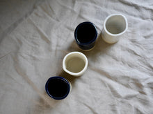 Charger l&#39;image dans la galerie, my-hungry-valentine-ceramics-studio-pot-nt-setof4-blue-white-top
