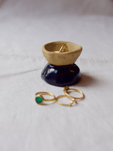myhungryvalentine-studio-ceramics-seconds-jewellerycup-midnightblue-natural-side-rings-vertical